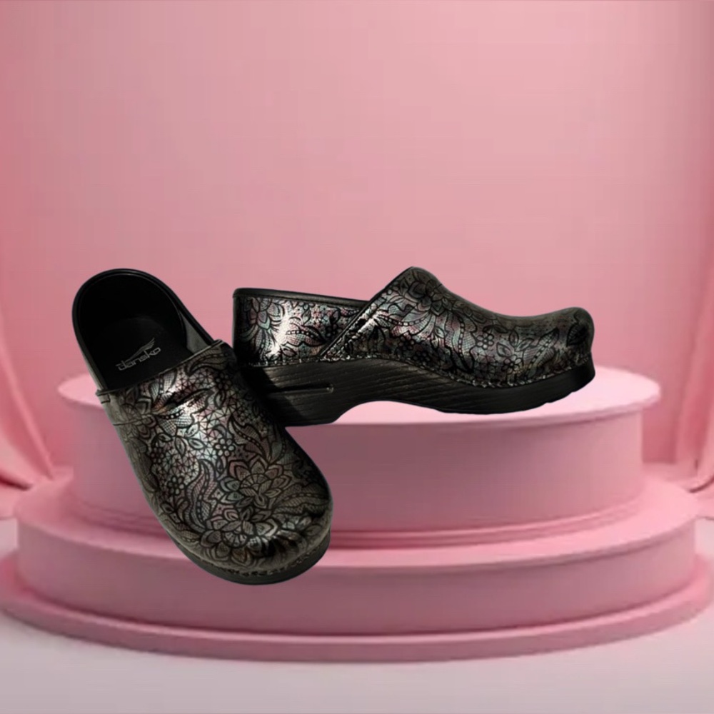 Dansko Professional Henna Floral Patent Leather Clogs Mule Shoes EU 39 US 8.5-9